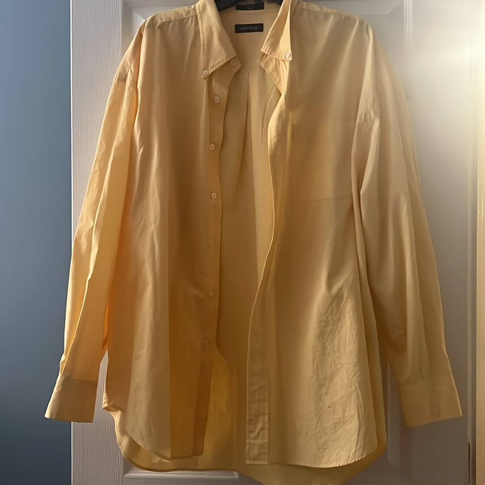 Men’s yellow Nautica button up